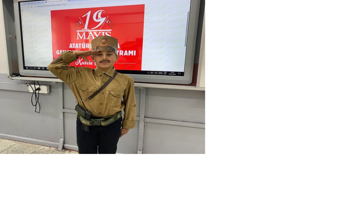 19 MAYIS: GELECEĞE UMUTLA BAKAN GENÇLİK
